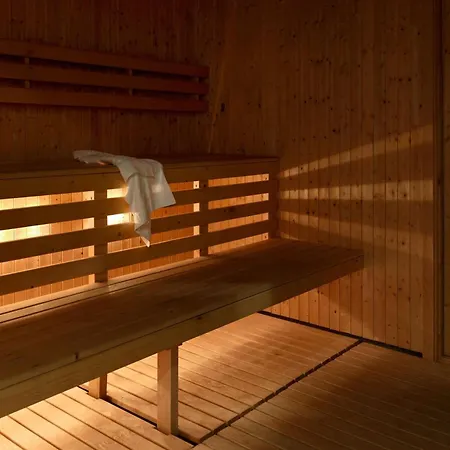 Hotel Scandic Stavanger Airport 4*