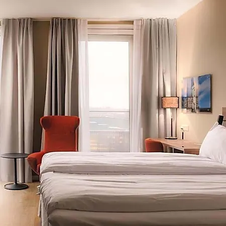 Scandic Stavanger Airport Otel 4*