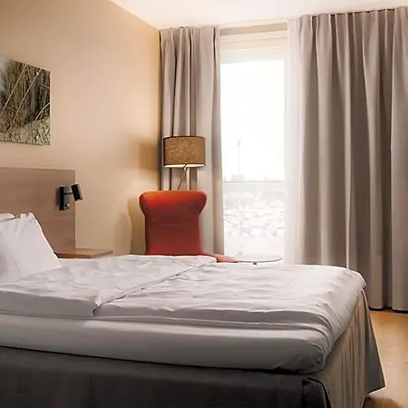 Scandic Stavanger Airport Otel 4*